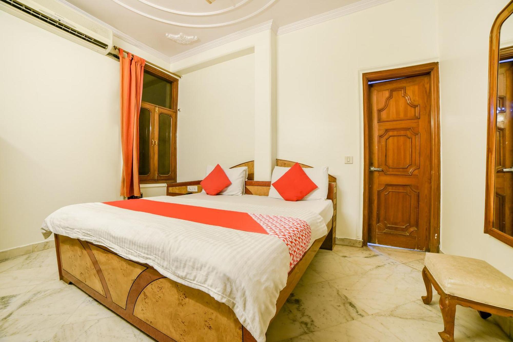 Super Hotel O Blue Sapphire Delhi New Delhi Exterior photo